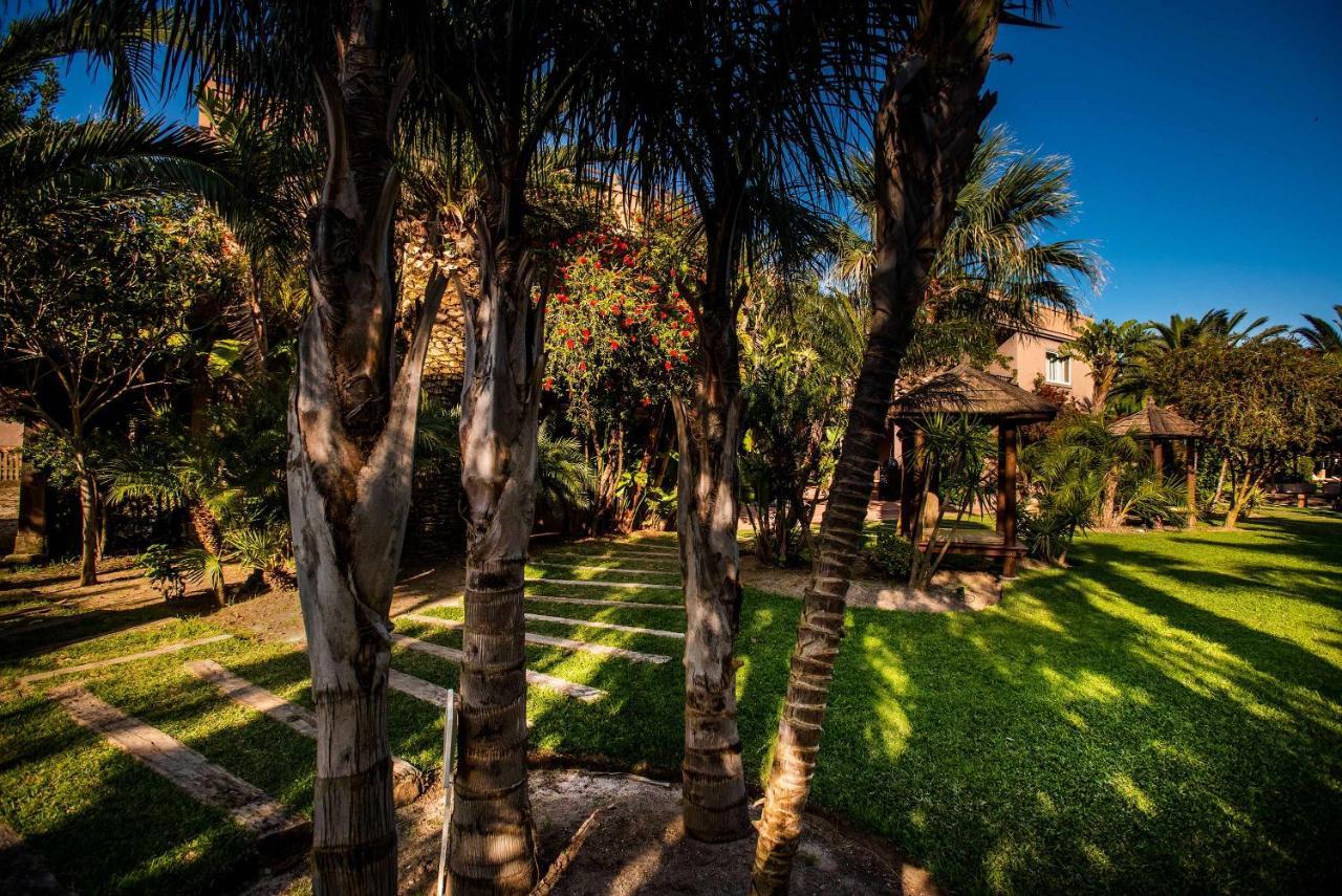 Chillout Hotel Tres Mares Тарифа Экстерьер фото